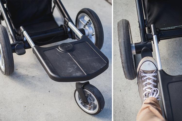 dostawka w kształcie platformy umożliwiająca starszemu dziecku podróżowanie wózkiem
